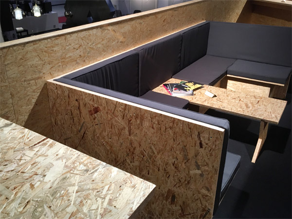 Messestand Loung mit Upcycling Paletten,beln