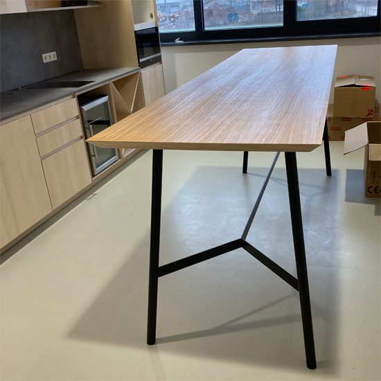 Einbauküche Birke mit Schränken, Tischen, Ablage, Geräten, Auszügen