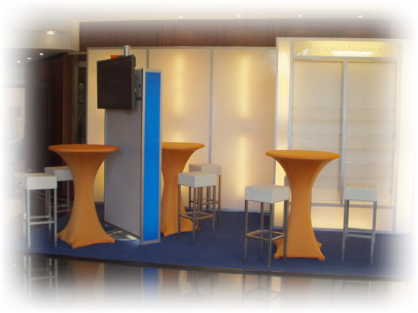 Messestand Standard Life mit Leuchtstellwnden 2005