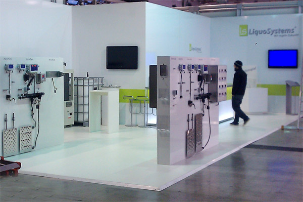 Messestand Displays fr LCD-Fernseher, Produktprsenter, Kabine, Regale, Brckentische, Stellwnde, Bodenbelge