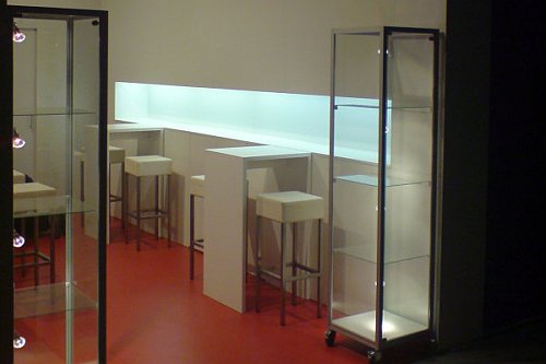 Messestand TKEUROPE 2008
Spanndecke, Theke, Sthle, Vitrinen...